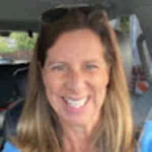 Meet your Posher, Debbie